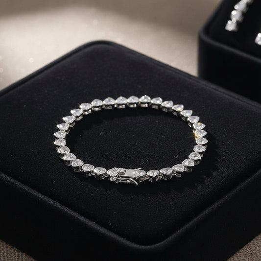Women's Heart-shaped Couple Bracelet - Elegant Tennis Chain Design Perfect for Couples